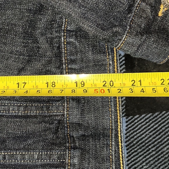 Y2k. Guess. Denim Jacket. Like-new. Women's size XL - Picture 9 of 13